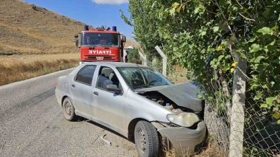 Çorum’da minibüs ile otomobil çarpıştı: 2 yaralı
