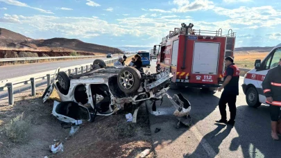 Çorum’da takla atan otomobil hurdaya döndü: 3 yaralı