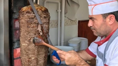 Döner ustası evinde asılı halde bulundu