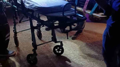 Pat pat uçuruma yuvarlandı: 8 yaralı