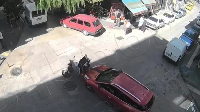 Havada takla atan motosikletli hiçbir şey olmamış gibi ayağa kalktı