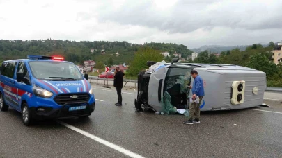 Hasta nakil araç devrildi: 1 yaralı
