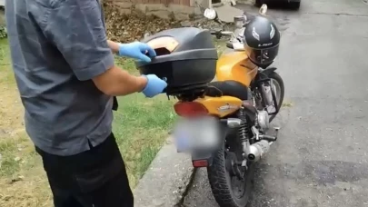 Şüpheli motosikletten uyuşturucu çıktı