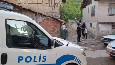 Yaşlı adam yalnız yaşadığı evde ölü bulundu