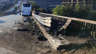 Yolcu otobüsü köprü bariyerlerine çarptı: 1 yaralı