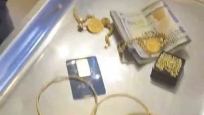 Duyarlı davranış: Altın ve para dolu çanta sahibine teslim edildi