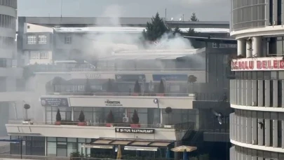 Elektrik kaynaklı çıkan baca yangını, etrafı dumana boğdu