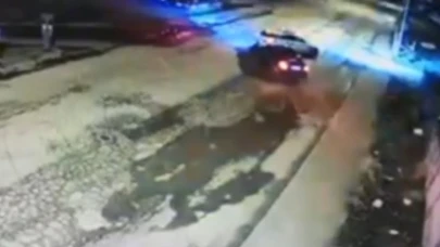 ’Dur’ ihtarına uymayan sürücü polis aracına çarptı, 2’si polis 3 yaralı