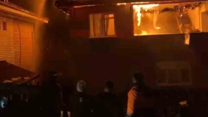 İki katlı evde korkutan yangın