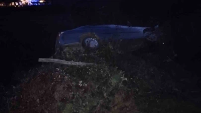 Otomobil şarampole yuvarlandı: 3 yaralı