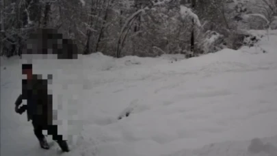 Kaçak avlanan şahıs fotokapana yakalandı