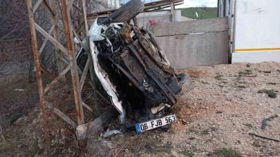 Otomobil takla attı: 2 yaralı