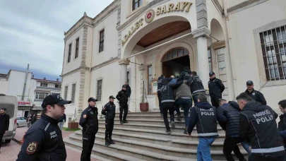 Zehir tacirlerine ağır darbe: 10 tutuklama