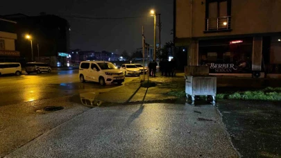 14 yaşında çocuk, otobüs durağında silahla vurulmuş halde bulundu