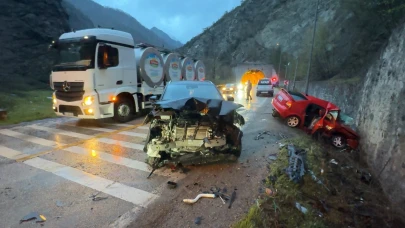 Feci kaza: 1 ölü, 5 yaralı