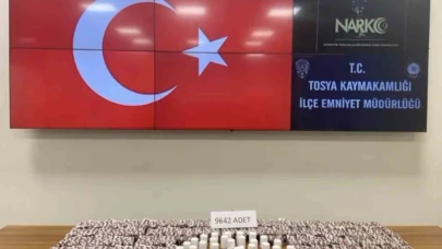 9 bin 642 adet sentetik ecza hapı ele geçirildi