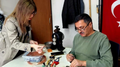 "40 Yıldır Metal Sanatına Hayat Veren Usta: Altın, Gümüş ve Bakırın Büyülü Dönüşümü"