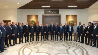 Bakan Murat Kurum’dan Çorum Belediyesi’ne ziyaret