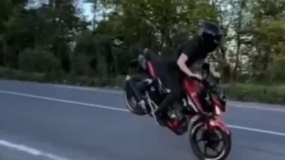 Tehlikeli motosiklet kullanan sürücüye 72 bin lira ceza