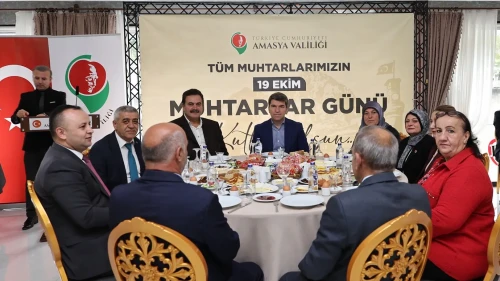 Amasya Valisi Önder Bakan, Muhtarlarla Bir Araya Geldi
