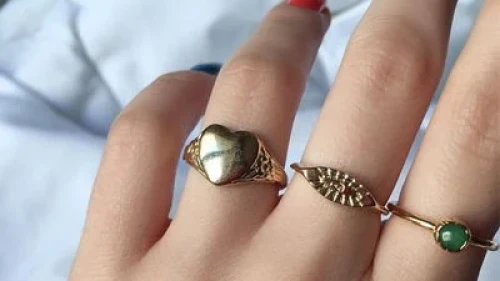 2025 Sonbaharında Yüzüklerde Öne Çıkan Kadın Moda Akımları