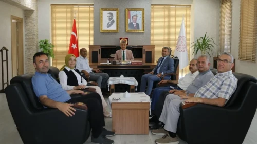 Milli Eğitim Müdürü Katipoğlu, Bayram Sonrası İlk Mesai Gününde Personelle Bayramlaştı