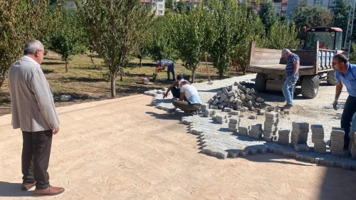 Ziyaret Belediyesi’nden Aşağı Mahalle’ye Yeni Parke Taşı Döşemesi