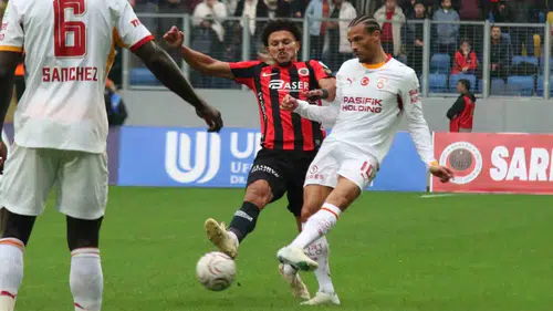 Galatasaray Son Dakikada Güldü!