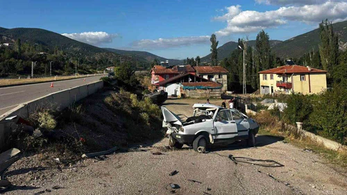 Kavşak Kazası: 1 Ölü, 3 Yaralı