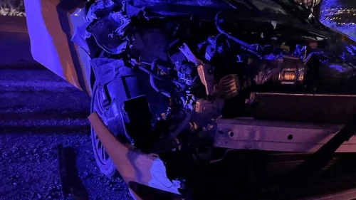 Otomobil traktörle çarpıştı: 4 yaralı