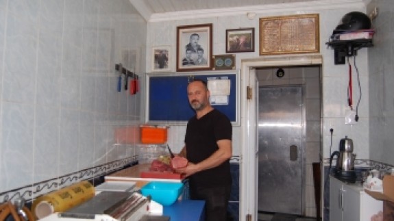 MESLEĞİNİ ÜNİVERSİTEYE TERCİH ETTİ