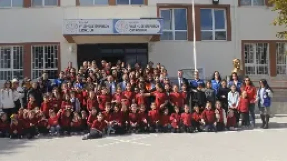 Kız Çocuklarına Güven Desteği!