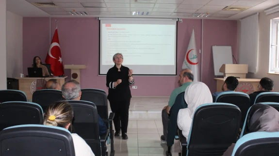 Amasya’da Aile Hekimlerine Aşı ve Bağışıklık Eğitimi