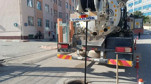 Suluova Belediyesi’nden 7/24 Altyapı Mesaisi