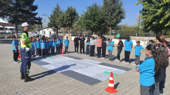 Sarıbuğday’da Öğrencilere Trafik Eğitimi