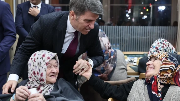 Vali Bakan’dan Gönülleri Isıtan Ziyaret