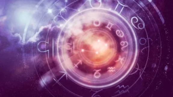 10 Aralık 2025 Burç Yorumları: Gökyüzü Bugün Hangi Mesajları Veriyor?