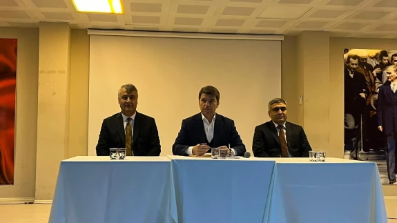Vali Bakan’dan Fen Lisesi Öğrencilerine Gelecek Semineri