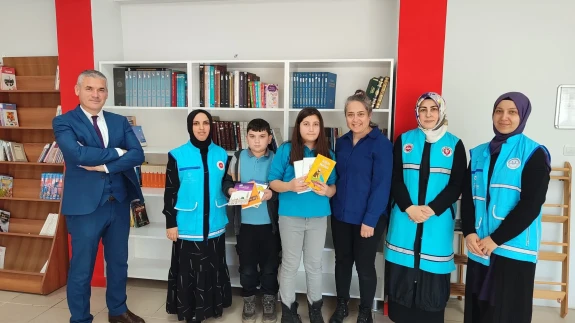 Kütüphaneler Haftasında Anlamlı Bağış