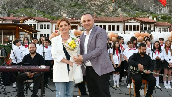 Başkan Sevindi Genç Yeteneklerle Sanat Buluşmasında
