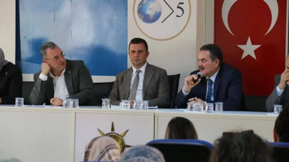 AK Parti Amasya Teşkilatı Merzifon’da Buluştu