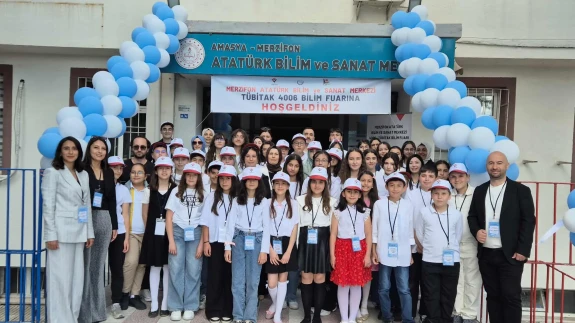 Merzifon Atatürk BİLSEM’de TÜBİTAK 4006 Bilim Fuarı Büyük İlgi Gördü