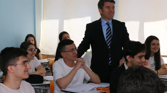 Vali Önder Bakan’dan Eğitime Yakın İlgi: Öğrencilerle Bir Araya Geldi
