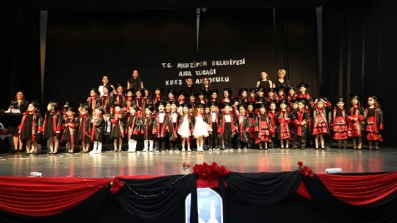 Merzifon Ana Kucağı Kreş ve Anaokulu’nda Renkli Mezuniyet Coşkusu