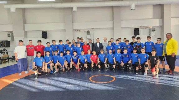 Gençlik ve Spor İl Müdürü Osman Ercan, Sporcu Eğitim Merkezi Sporcularıyla Buluştu