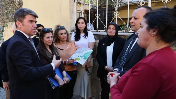 Nergiz Mahallesi’nde Metruk Binalar İncelendi, Vatandaşlarla Buluşuldu