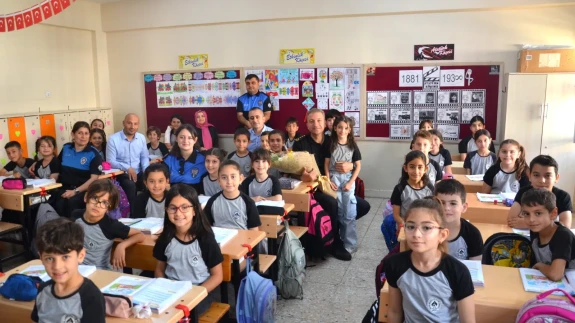 Amasya’da Minik Öğrencinin Davetine Emniyet Müdüründen Anlamlı Karşılık