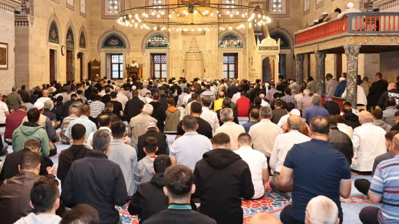 Amasya’da Kurban Bayramı Coşkusu: Eller Semaya Açıldı