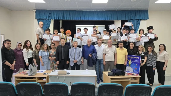Suluova’da “Bir Kitap da Sen Anlat” Etkinliğiyle Kitaplar Sahnede Canlandı