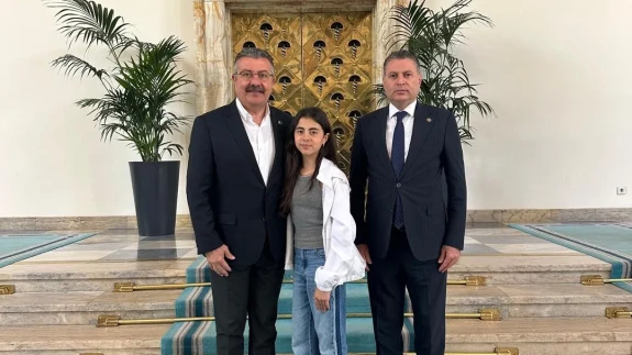 Başkan Alp Kargı, CHP Grup Toplantısı'na Kızıyla Katıldı